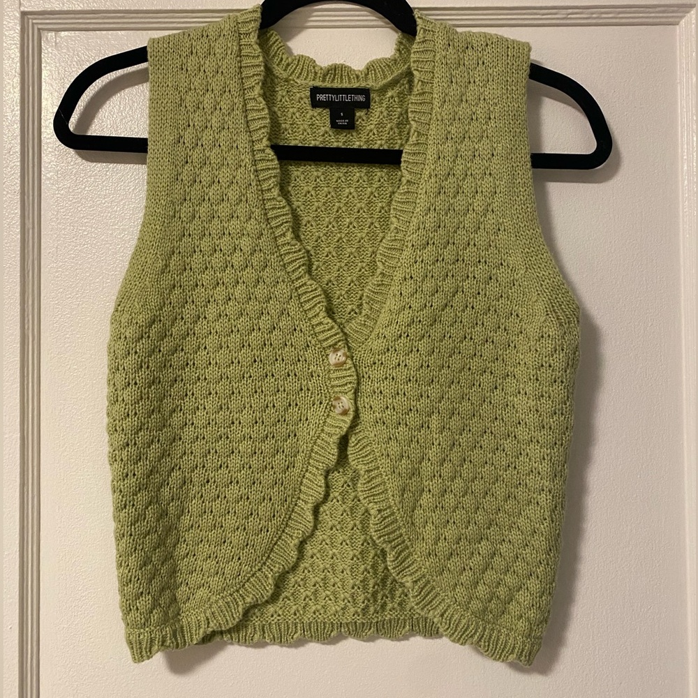 PrettyLittleThing Green Knit Vest